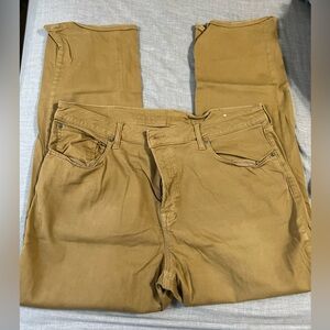 American Eagle Flex jeans